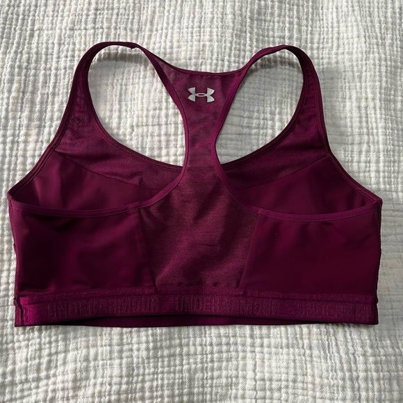 Under armour sports bra - Picture 2 of 2